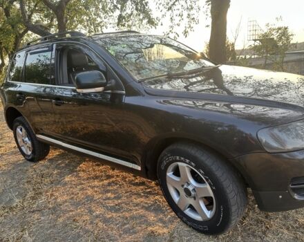 Черный Фольксваген Туарег, объемом двигателя 2.5 л и пробегом 319 тыс. км за 5500 $, фото 3 на Automoto.ua