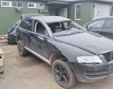 Черный Фольксваген Туарег, объемом двигателя 2.5 л и пробегом 250 тыс. км за 2000 $, фото 1 на Automoto.ua