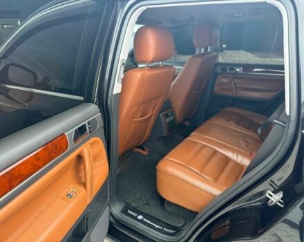 Черный Фольксваген Туарег, объемом двигателя 2.5 л и пробегом 260 тыс. км за 8000 $, фото 3 на Automoto.ua