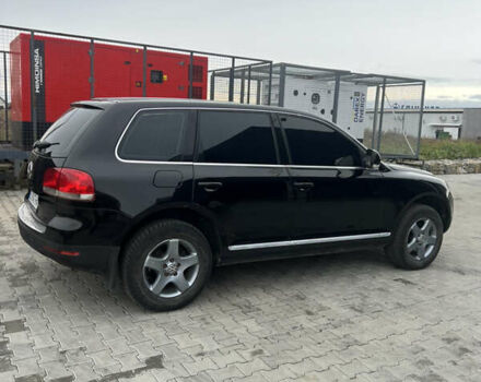 Черный Фольксваген Туарег, объемом двигателя 2.46 л и пробегом 426 тыс. км за 7400 $, фото 4 на Automoto.ua