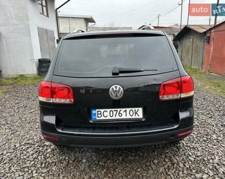 Черный Фольксваген Туарег, объемом двигателя 2.46 л и пробегом 225 тыс. км за 6450 $, фото 8 на Automoto.ua