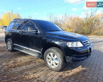 Черный Фольксваген Туарег, объемом двигателя 2.5 л и пробегом 333 тыс. км за 8200 $, фото 3 на Automoto.ua