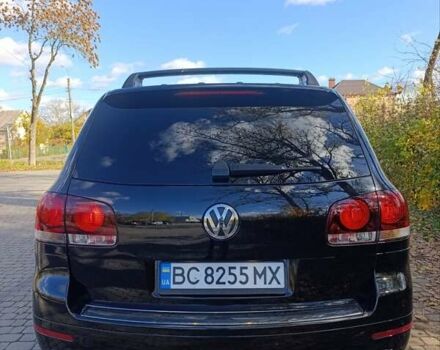 Черный Фольксваген Туарег, объемом двигателя 2.5 л и пробегом 333 тыс. км за 8200 $, фото 4 на Automoto.ua