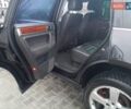 Черный Фольксваген Туарег, объемом двигателя 2.5 л и пробегом 400 тыс. км за 8600 $, фото 9 на Automoto.ua