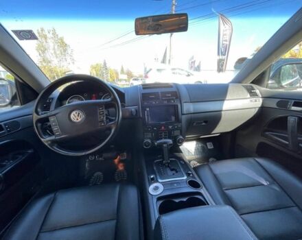 Черный Фольксваген Туарег, объемом двигателя 3.2 л и пробегом 380 тыс. км за 6700 $, фото 12 на Automoto.ua