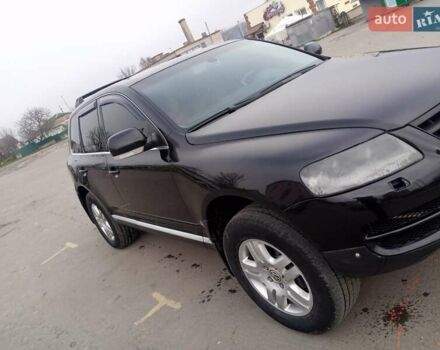 Черный Фольксваген Туарег, объемом двигателя 3.19 л и пробегом 236 тыс. км за 10000 $, фото 3 на Automoto.ua