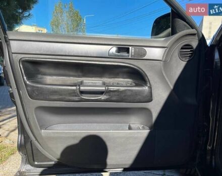 Черный Фольксваген Туарег, объемом двигателя 3.19 л и пробегом 381 тыс. км за 6700 $, фото 7 на Automoto.ua