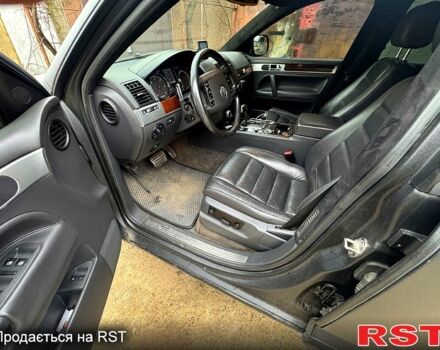 Чорний Фольксваген Туарег, об'ємом двигуна 4.9 л та пробігом 169 тис. км за 6000 $, фото 4 на Automoto.ua