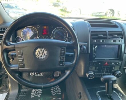 Черный Фольксваген Туарег, объемом двигателя 3.2 л и пробегом 380 тыс. км за 6700 $, фото 11 на Automoto.ua