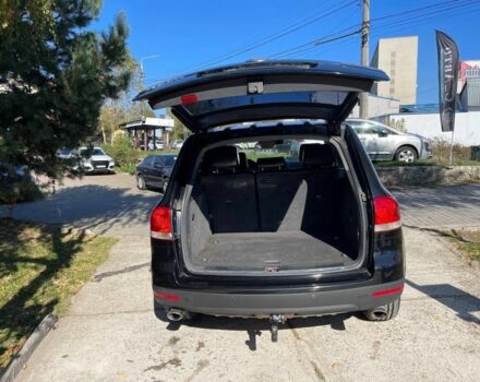 Черный Фольксваген Туарег, объемом двигателя 3.2 л и пробегом 380 тыс. км за 6700 $, фото 5 на Automoto.ua