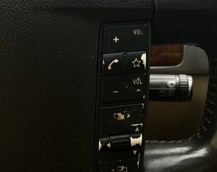 Черный Фольксваген Туарег, объемом двигателя 5 л и пробегом 225 тыс. км за 4099 $, фото 23 на Automoto.ua