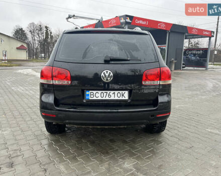 Черный Фольксваген Туарег, объемом двигателя 2.46 л и пробегом 221 тыс. км за 6700 $, фото 12 на Automoto.ua