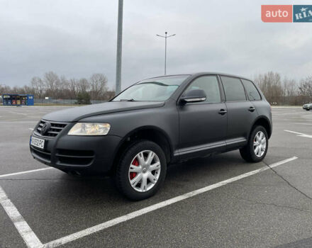 Черный Фольксваген Туарег, объемом двигателя 2.97 л и пробегом 370 тыс. км за 7700 $, фото 7 на Automoto.ua