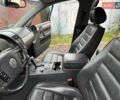 Черный Фольксваген Туарег, объемом двигателя 2.46 л и пробегом 225 тыс. км за 6450 $, фото 24 на Automoto.ua