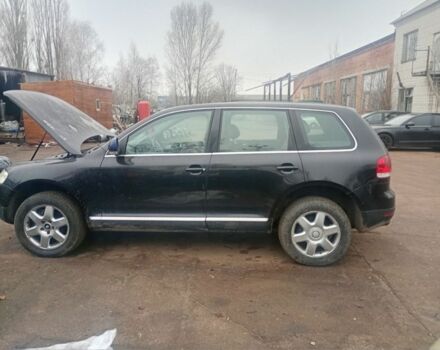 Черный Фольксваген Туарег, объемом двигателя 5 л и пробегом 313 тыс. км за 3500 $, фото 3 на Automoto.ua
