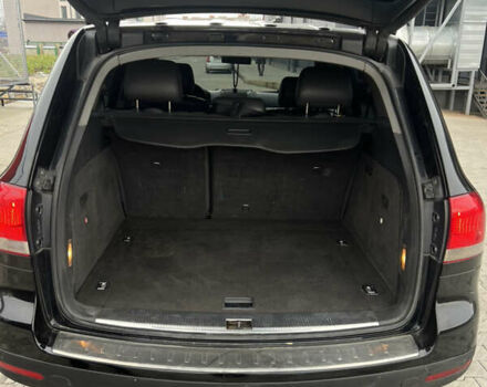 Черный Фольксваген Туарег, объемом двигателя 2.5 л и пробегом 427 тыс. км за 7700 $, фото 24 на Automoto.ua