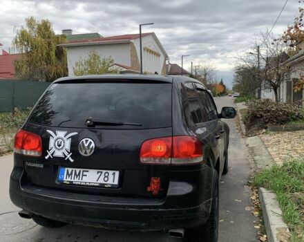 Черный Фольксваген Туарег, объемом двигателя 2.5 л и пробегом 399 тыс. км за 2400 $, фото 3 на Automoto.ua