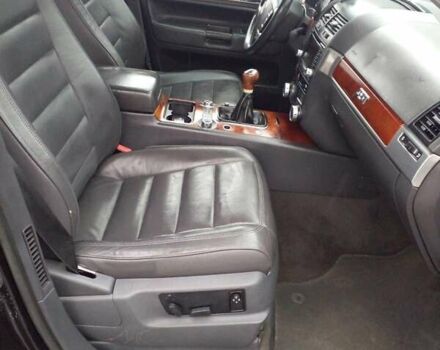 Чорний Фольксваген Туарег, об'ємом двигуна 2.5 л та пробігом 400 тис. км за 8600 $, фото 19 на Automoto.ua