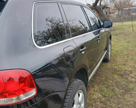 Черный Фольксваген Туарег, объемом двигателя 3.2 л и пробегом 320 тыс. км за 7800 $, фото 3 на Automoto.ua