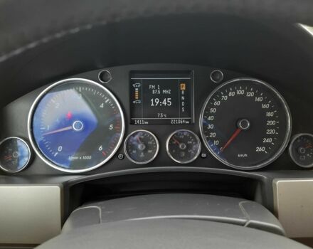 Черный Фольксваген Туарег, объемом двигателя 2.5 л и пробегом 221 тыс. км за 6400 $, фото 3 на Automoto.ua