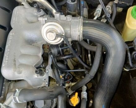 Чорний Фольксваген Туарег, об'ємом двигуна 2 л та пробігом 380 тис. км за 5460 $, фото 6 на Automoto.ua