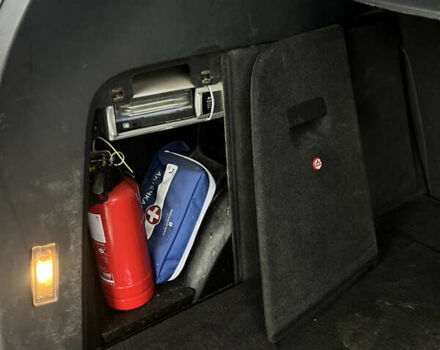 Черный Фольксваген Туарег, объемом двигателя 2.46 л и пробегом 426 тыс. км за 7400 $, фото 26 на Automoto.ua