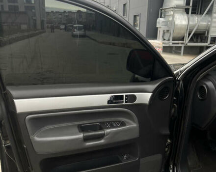 Черный Фольксваген Туарег, объемом двигателя 2.5 л и пробегом 427 тыс. км за 7700 $, фото 14 на Automoto.ua