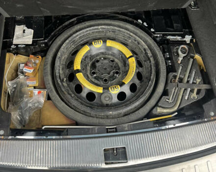 Черный Фольксваген Туарег, объемом двигателя 2.5 л и пробегом 427 тыс. км за 7700 $, фото 25 на Automoto.ua