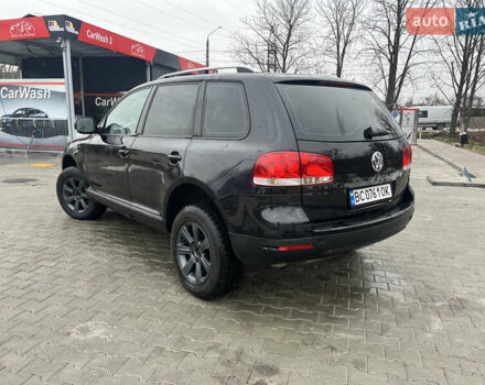 Черный Фольксваген Туарег, объемом двигателя 2.46 л и пробегом 221 тыс. км за 6700 $, фото 4 на Automoto.ua