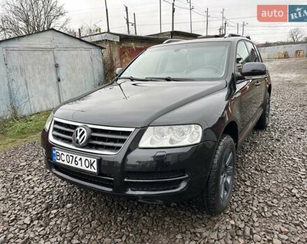 Черный Фольксваген Туарег, объемом двигателя 2.46 л и пробегом 225 тыс. км за 6450 $, фото 2 на Automoto.ua