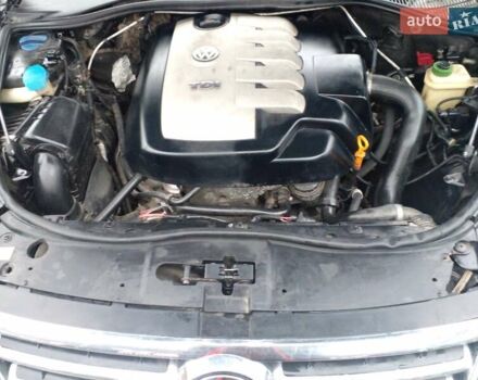 Чорний Фольксваген Туарег, об'ємом двигуна 2.5 л та пробігом 400 тис. км за 8600 $, фото 7 на Automoto.ua