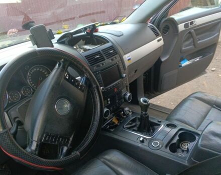 Чорний Фольксваген Туарег, об'ємом двигуна 2 л та пробігом 380 тис. км за 5460 $, фото 4 на Automoto.ua