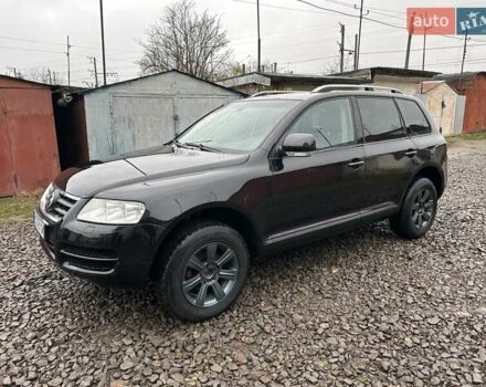 Черный Фольксваген Туарег, объемом двигателя 2.46 л и пробегом 225 тыс. км за 6450 $, фото 5 на Automoto.ua