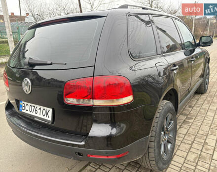 Черный Фольксваген Туарег, объемом двигателя 2.51 л и пробегом 321 тыс. км за 5999 $, фото 5 на Automoto.ua