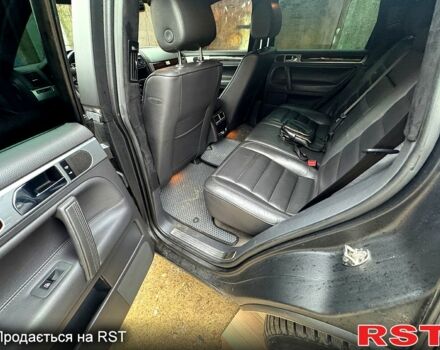 Чорний Фольксваген Туарег, об'ємом двигуна 4.9 л та пробігом 169 тис. км за 6000 $, фото 1 на Automoto.ua