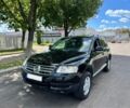 Черный Фольксваген Туарег, объемом двигателя 2.5 л и пробегом 260 тыс. км за 3800 $, фото 1 на Automoto.ua