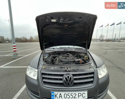 Черный Фольксваген Туарег, объемом двигателя 2.97 л и пробегом 370 тыс. км за 7700 $, фото 33 на Automoto.ua