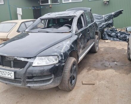 Черный Фольксваген Туарег, объемом двигателя 2.5 л и пробегом 250 тыс. км за 2000 $, фото 2 на Automoto.ua