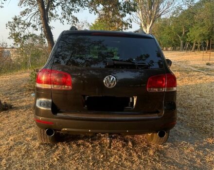 Черный Фольксваген Туарег, объемом двигателя 2.5 л и пробегом 319 тыс. км за 5500 $, фото 6 на Automoto.ua