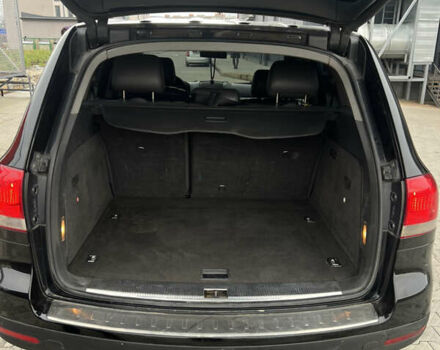 Черный Фольксваген Туарег, объемом двигателя 2.46 л и пробегом 426 тыс. км за 7400 $, фото 24 на Automoto.ua