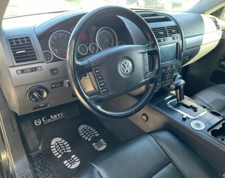 Черный Фольксваген Туарег, объемом двигателя 3.2 л и пробегом 380 тыс. км за 6700 $, фото 10 на Automoto.ua