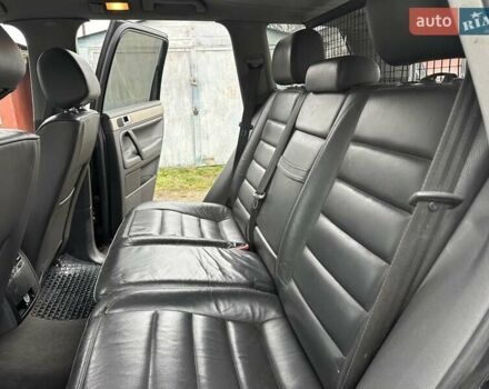 Черный Фольксваген Туарег, объемом двигателя 2.46 л и пробегом 225 тыс. км за 6450 $, фото 27 на Automoto.ua