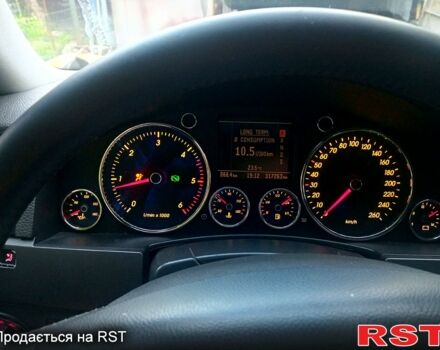 Черный Фольксваген Туарег, объемом двигателя 2.5 л и пробегом 317 тыс. км за 8500 $, фото 9 на Automoto.ua