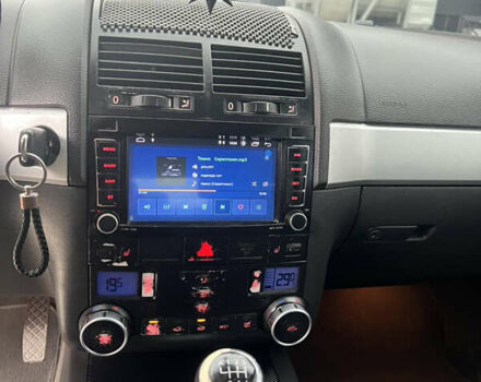 Черный Фольксваген Туарег, объемом двигателя 2.46 л и пробегом 426 тыс. км за 7400 $, фото 18 на Automoto.ua