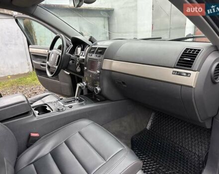 Черный Фольксваген Туарег, объемом двигателя 2.46 л и пробегом 225 тыс. км за 6450 $, фото 32 на Automoto.ua