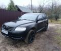 Черный Фольксваген Туарег, объемом двигателя 3 л и пробегом 333 тыс. км за 3950 $, фото 7 на Automoto.ua