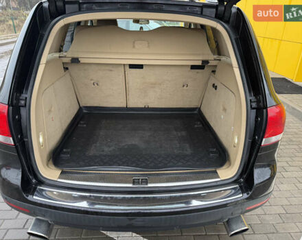 Черный Фольксваген Туарег, объемом двигателя 2.97 л и пробегом 329 тыс. км за 9500 $, фото 24 на Automoto.ua