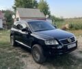 Черный Фольксваген Туарег, объемом двигателя 2.5 л и пробегом 282 тыс. км за 7900 $, фото 2 на Automoto.ua