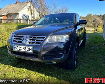 Черный Фольксваген Туарег, объемом двигателя 3 л и пробегом 200 тыс. км за 13000 $, фото 12 на Automoto.ua
