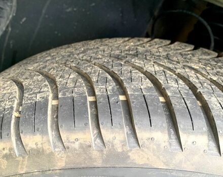 Черный Фольксваген Туарег, объемом двигателя 3 л и пробегом 200 тыс. км за 13000 $, фото 6 на Automoto.ua